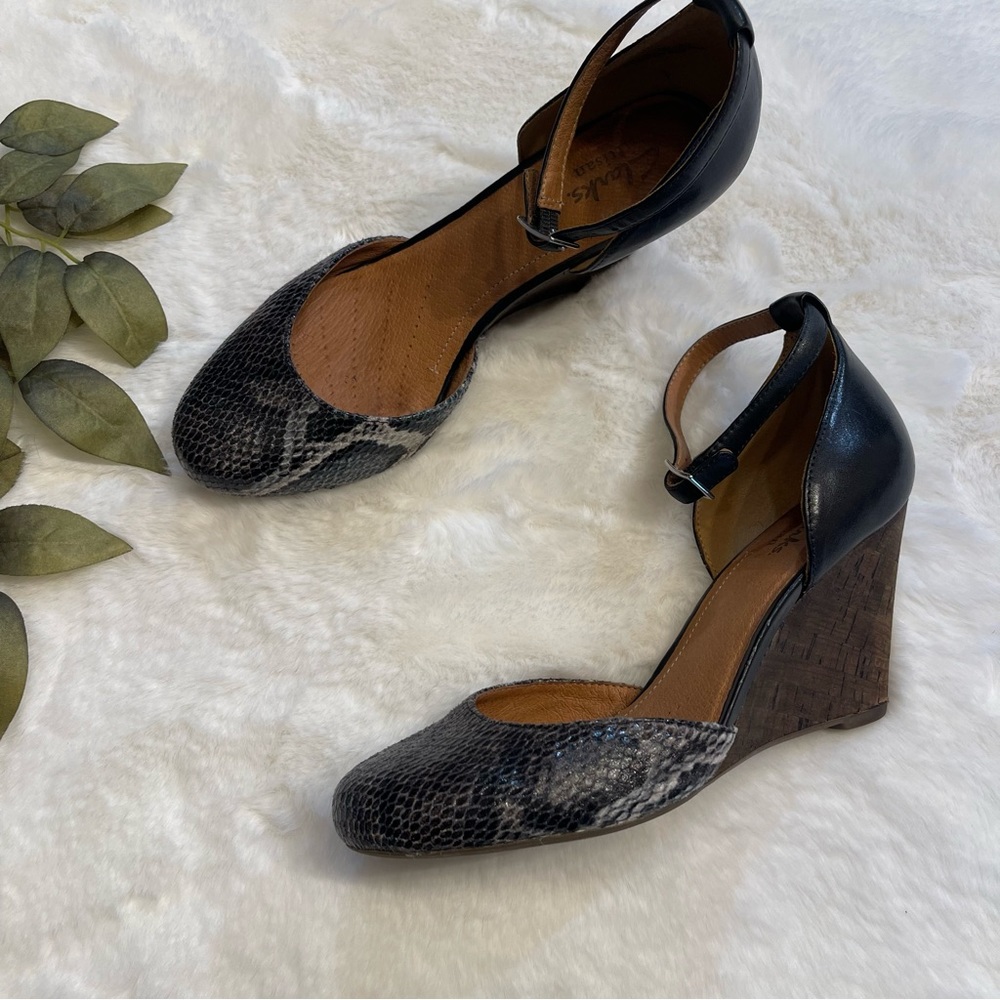 Clarks Wedged Croc Shoes